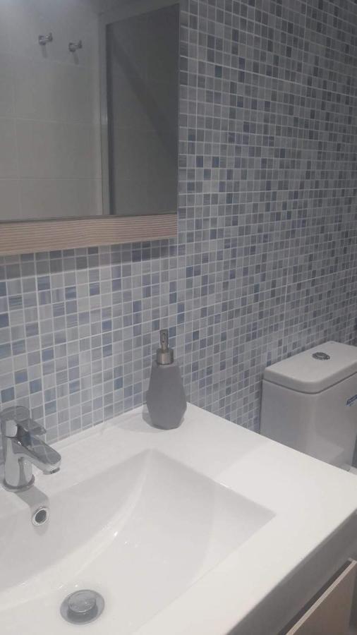 אורנסה Apartamento Con Terraza En El Casco Historico מראה חיצוני תמונה