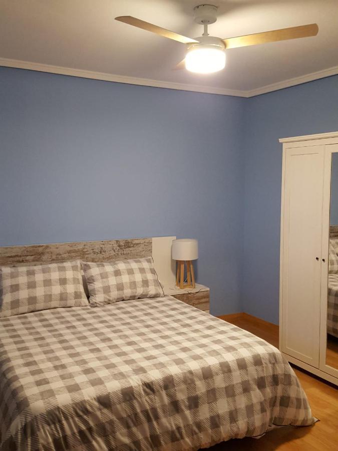 אורנסה Apartamento Con Terraza En El Casco Historico מראה חיצוני תמונה